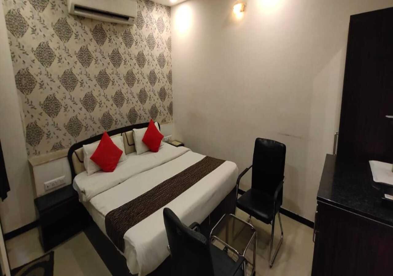Hotel Swagatam Inn Раджкот Экстерьер фото